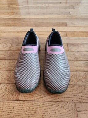 Womens MUCK Boots/Shoes Size 8-8.5